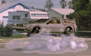 delorean_flying