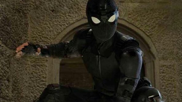 spider-man far from home black suit